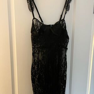 Elegant Black Lace Chemise